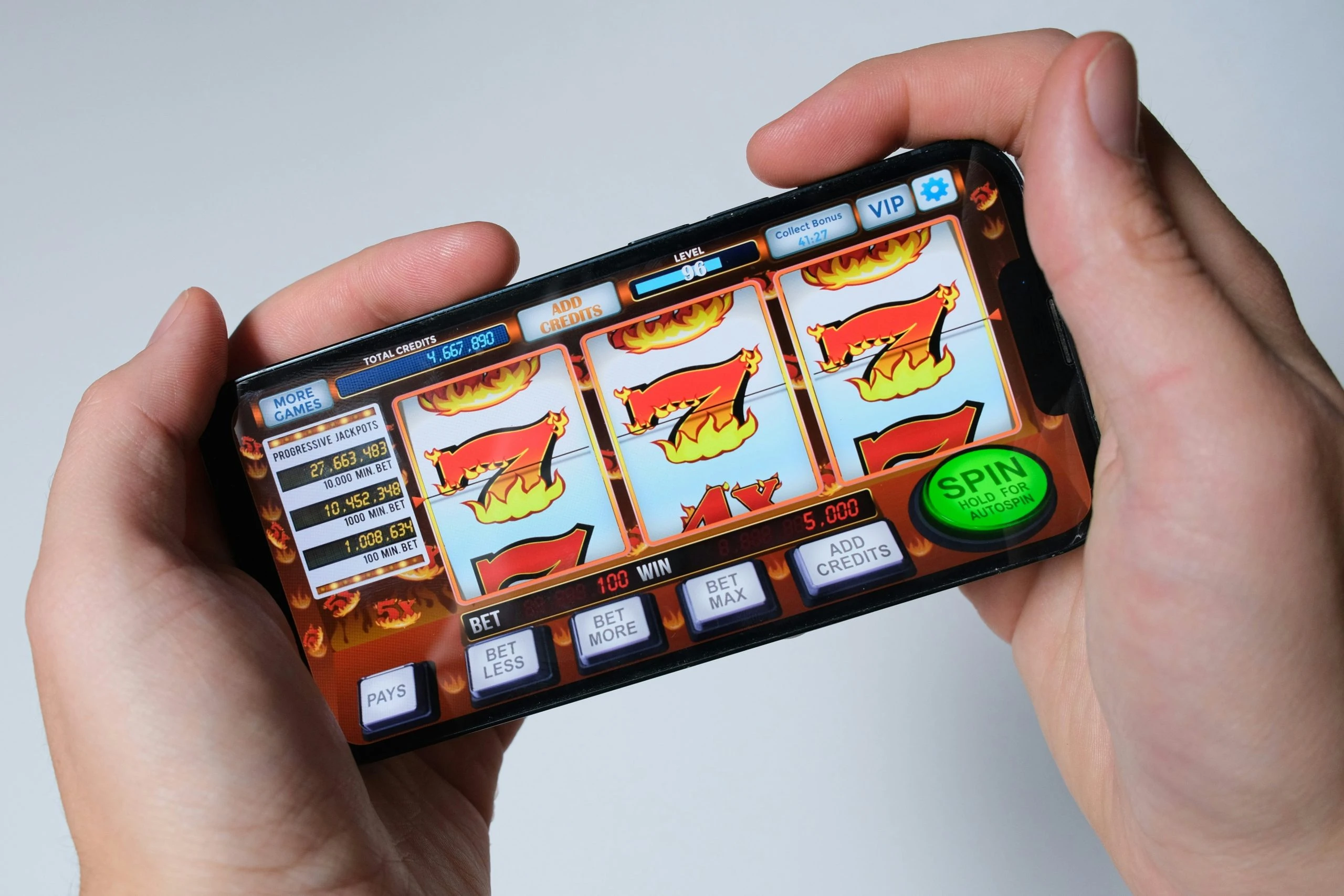 iGaming Business — Ontario : amende de 70 000 $ pour violation de l'auto-play
